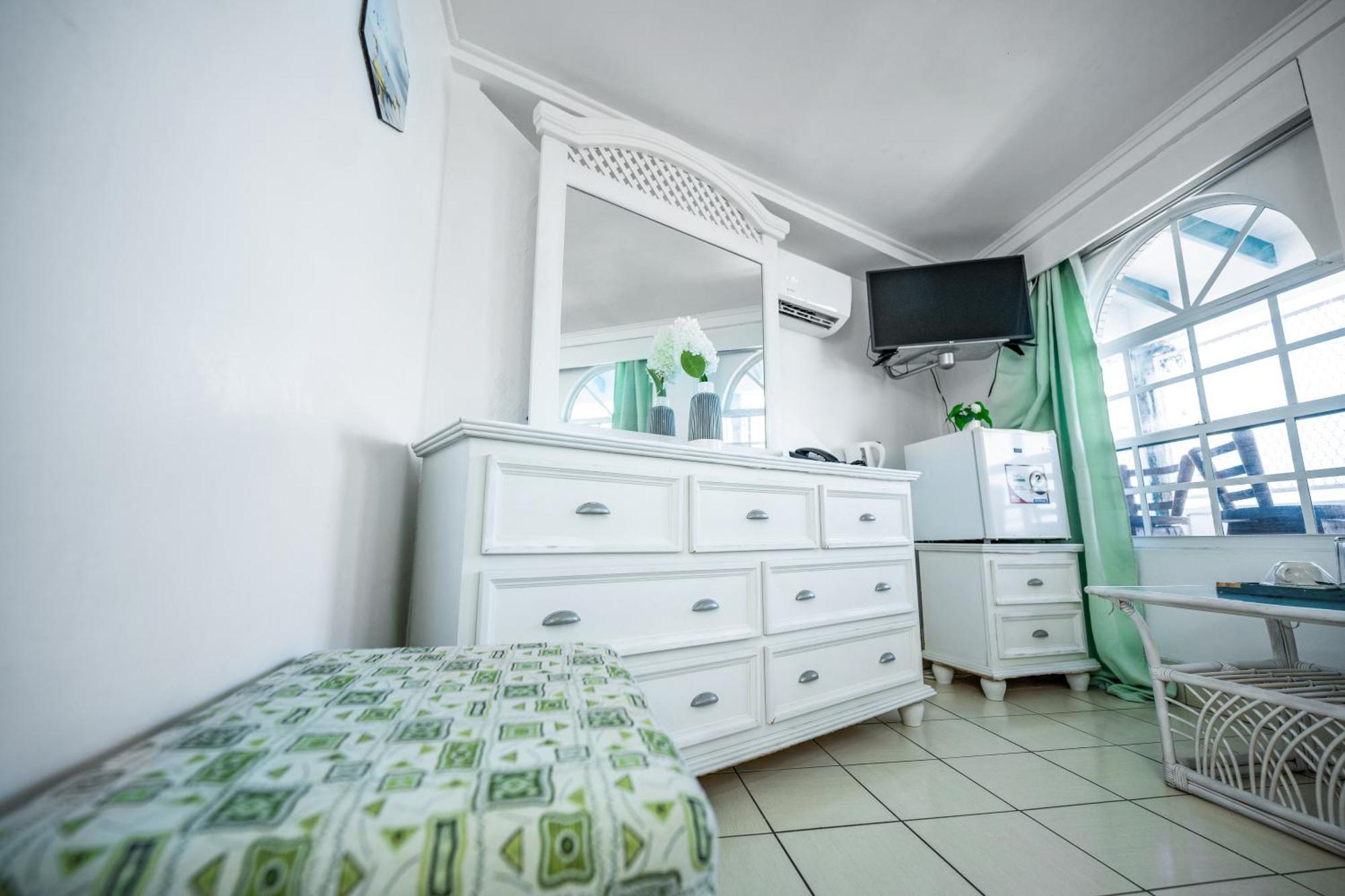 Deyna'S City Inn St. George's Cameră foto